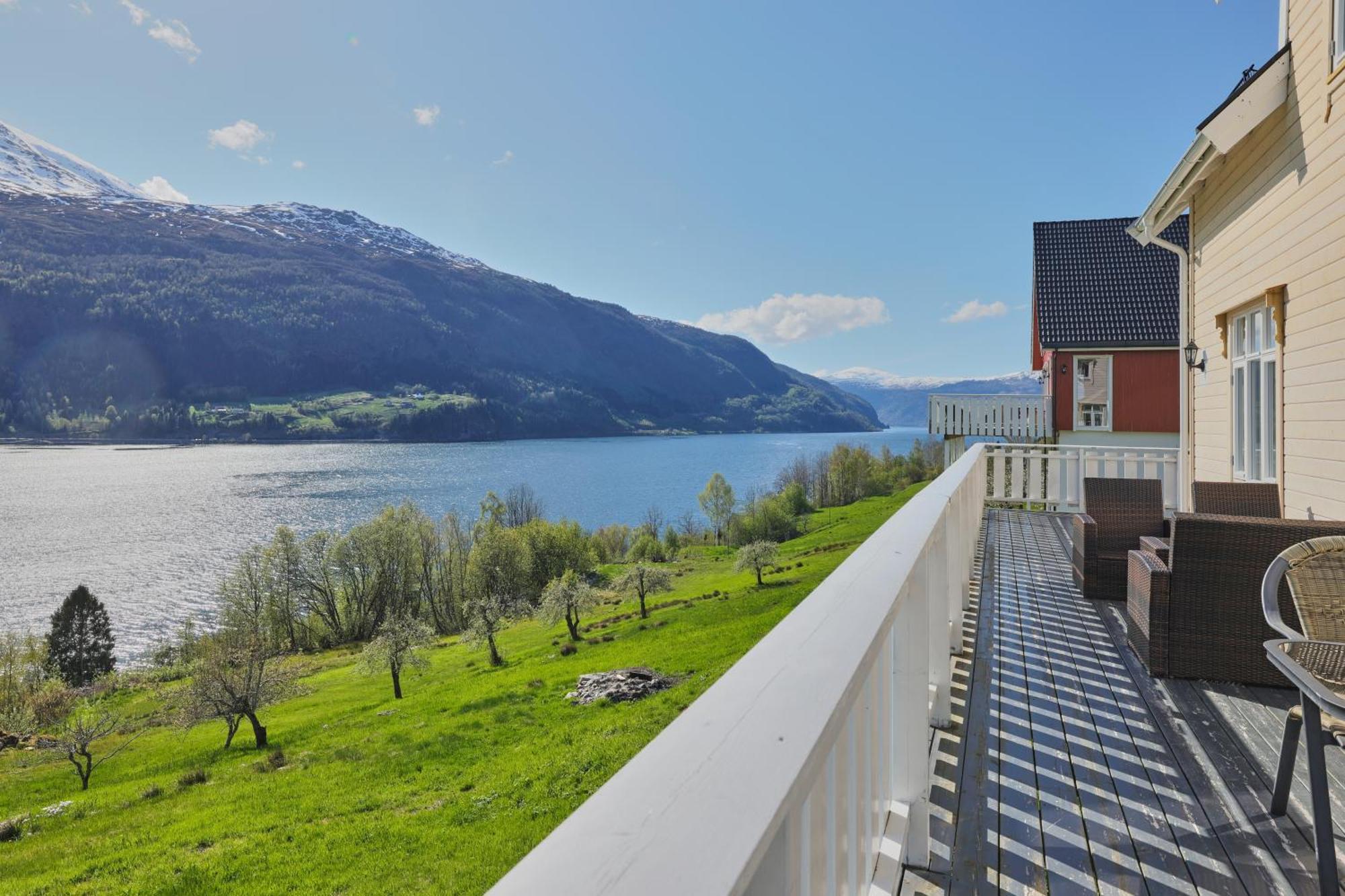 Solheim Gard Villa Stryn Exterior photo