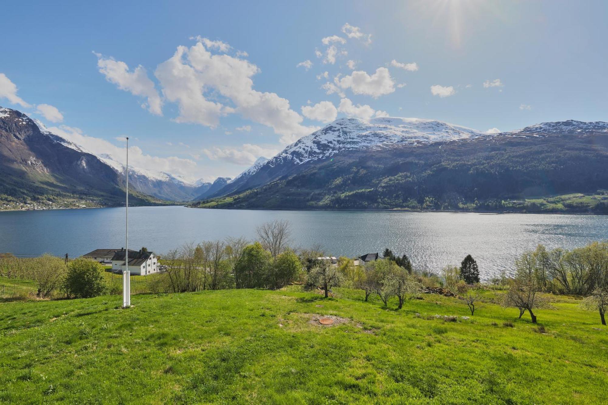 Solheim Gard Villa Stryn Exterior photo